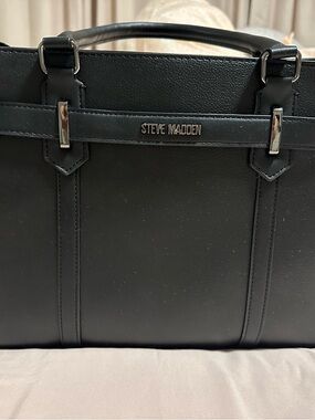 Steve Madden Black Leather Men’s Briefcase with Silver Hardware